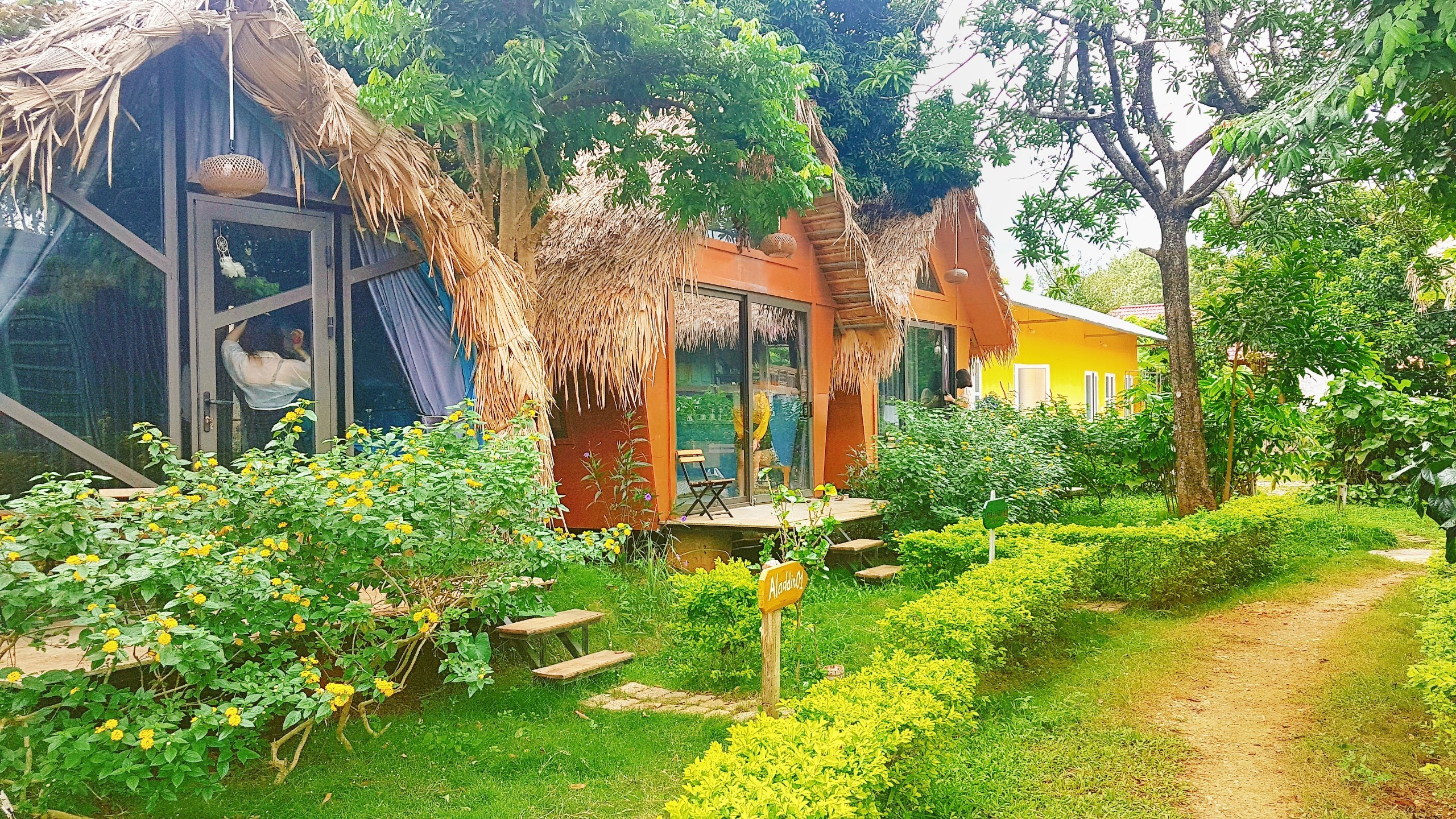 NHÀ ALIBABA & 40 TÊN CƯỚP